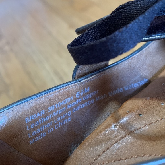 Maya 6.5 suede tie front shoes - Picture 6 of 6